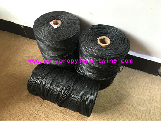 High Performance Filling Splityarn PP Yarn Black Color 2.3 - 3.8 G / D Tenacity