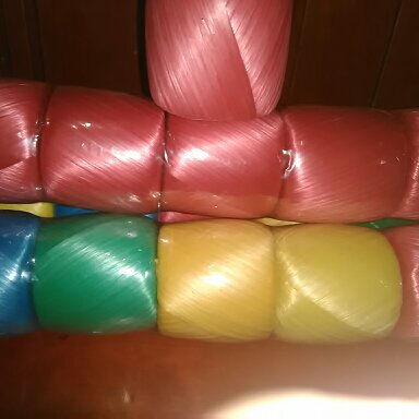 প্যাকিং ডিমের জন্য রঙিন পিপি রাফিয়া স্ট্রিং ইয়েমেন হট সেল পিপি রাফিয়া দড়ি